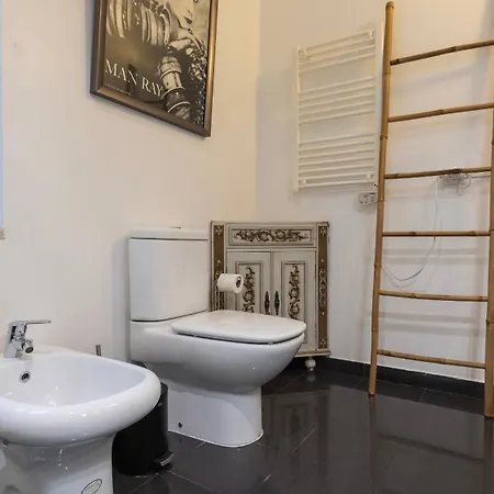 Amazing View By Lovelystay Apartment
